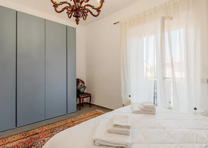 Apartment Scini By Rentbeat